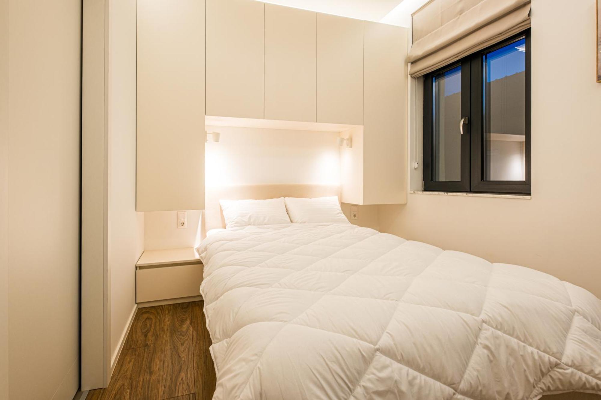 South 22 - Brand New Modern 1Bd Apt In Sofia Center Lägenhet Exteriör bild